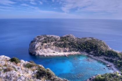 GREEK ISLAND HOPPING - PURE AEGEAN BLISS