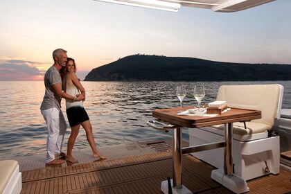 Verhuur Motorjacht Bavaria Yachtbau Bavaria Virtess 420 Fly Marina Lav