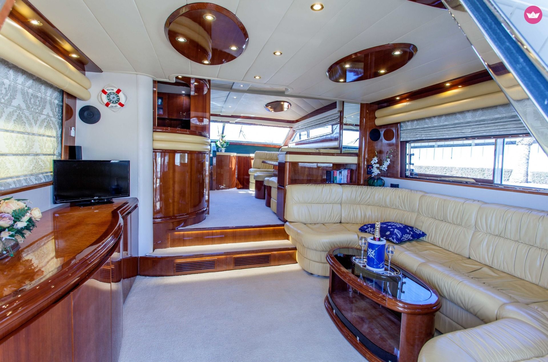 Firebird 68 Fly in Ibiza  