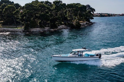 Hire Motorboat Axopar Axopar 37 T- Top Krk
