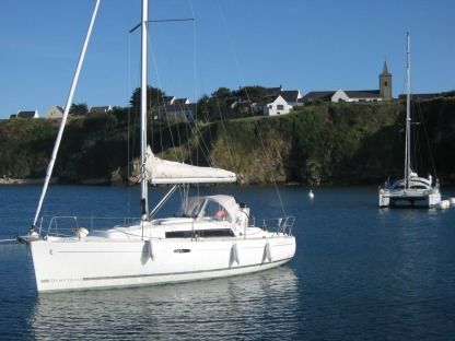 Charter Sailboat Beneteau Oceanis 31 Arzon