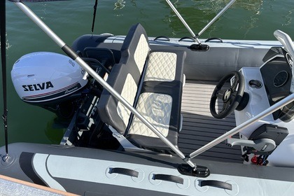 Hire RIB Highfield CL460 (NUEVO 2024) Sitges