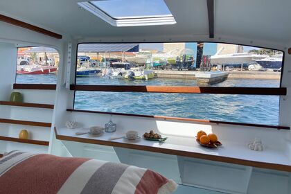 CATAMARÁN NUEVO A ESTRENAR