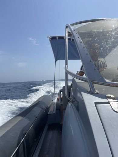 Cannes RIB SEA WATER SMERALDA 320 alt tag text