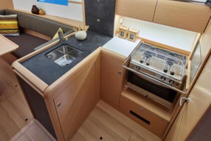 Luxus pur auf einer außergewöhnlichen Segelyacht Jeanneau Sun Odyssey 349 Limited Edition-Performance