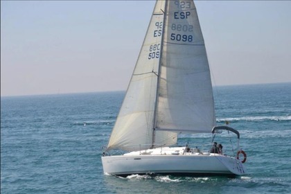 Hire Sailboat BENETEAU FIRST 31.7 Sitges
