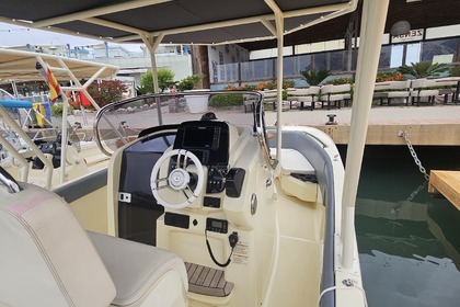 Hyra båt Motorbåt Fairline INVICTUS FX240 Denia