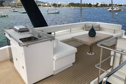 Leopard 43 Powercat Pauline