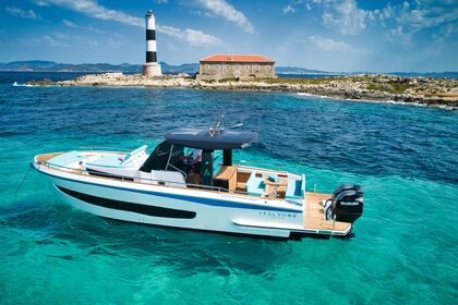 Charter Motorboat ITALYURE 38 SPORT Ibiza