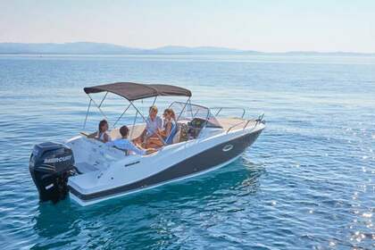 Charter Motorboat QUICKSILVER Activ 675 Open Sausset-les-Pins