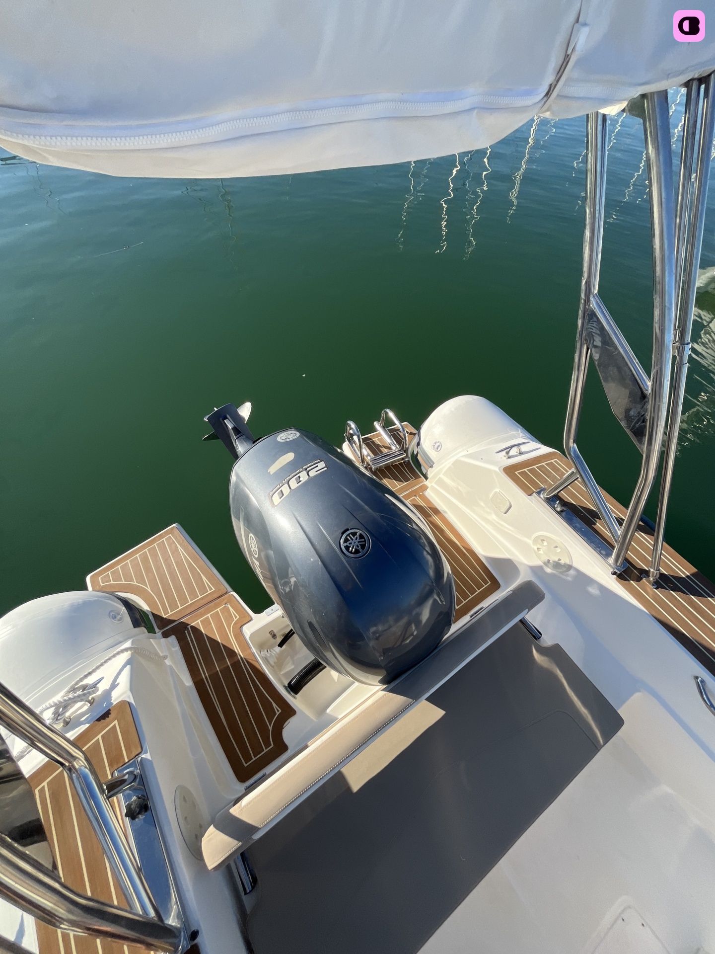 Semi-rigide Capelli Tempest 700 200cv 3