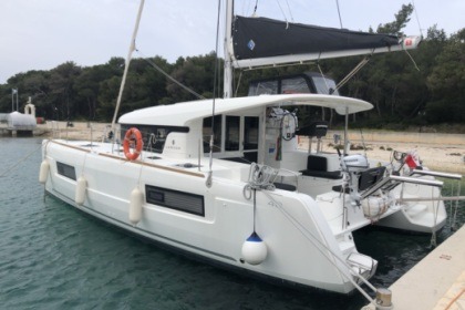 Charter Catamaran  Lagoon 40 Rogoznica