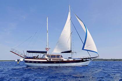 Hyra båt Guletbåt Custom Gulet Hera Dubrovnik