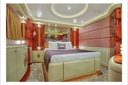 Ultra Luxury Superyacht B71!