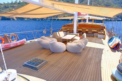 wonderful classic gulet for 16 guests
