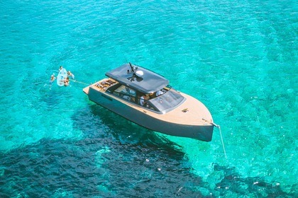 Motorboat Colnago 38 Cabin