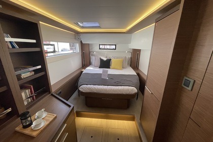 Catamarano Lagoon 46