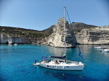 Charter Sailboat Beneteau Oceanis 430 Milos