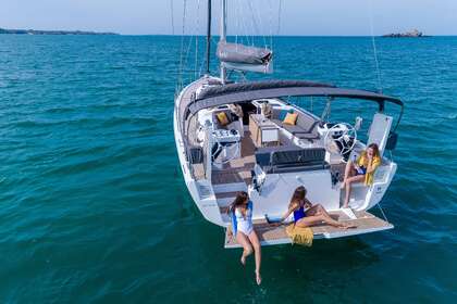 Verhuur Zeilboot Dufour Yachts Dufour 470 - 3 cab. Saint-Raphaël