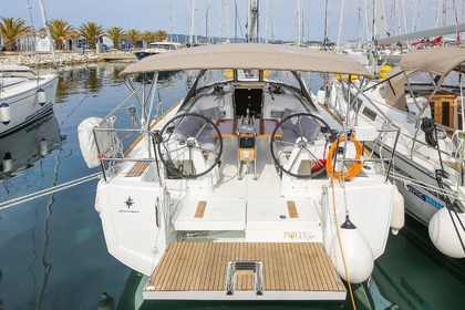 Czarter Jacht żaglowy Jeanneau Sun Odyssey 349 Marina Hramina