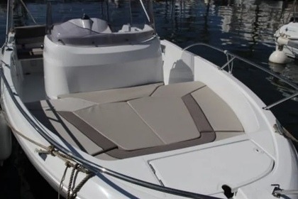 Miete Motorboot Jeanneau Cap Camarat 6.5 Cc La Rochelle