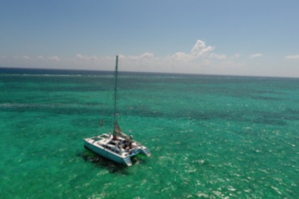 Rental Catamaran Lagoon Catamaran 400 Playa del Carmen