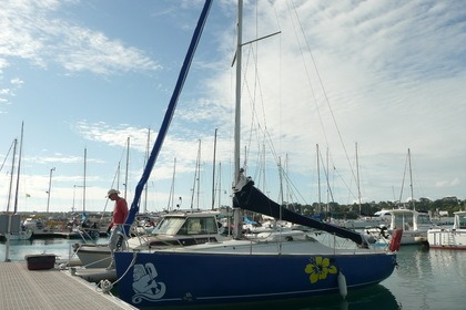 Charter Sailboat Beneteau First 210 Morgat