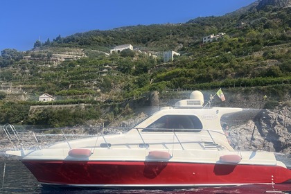 Noleggio Barca a motore Nautica po Sea word 31 Salerno