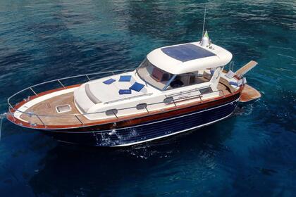 Hire Motorboat gozzo sorrentino luxury apreamare 100 Sorrento