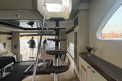 Elegance on the Water: Bosphorus Yacht Journeys