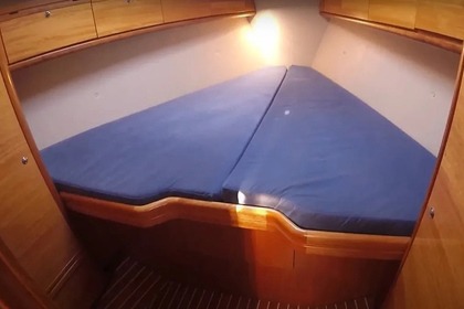 Rental Sailboat Bavaria 34 Cruiser Lefkada