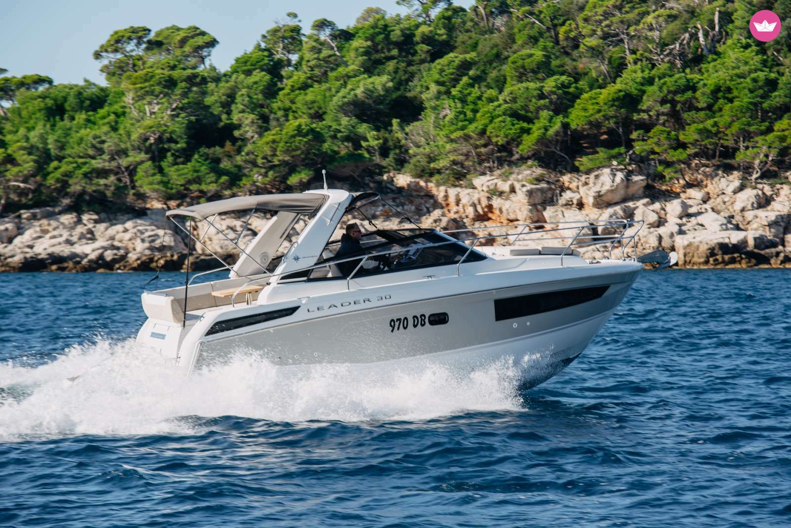 Bateau à moteur Jeanneau LEADER 30 4