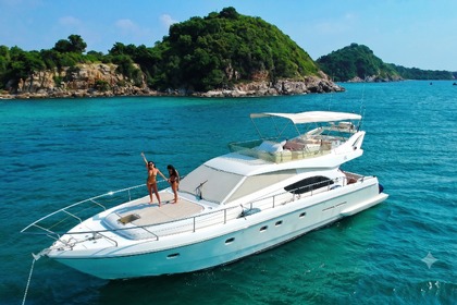 Miete Motoryacht Ferretti 53 feet Pattaya