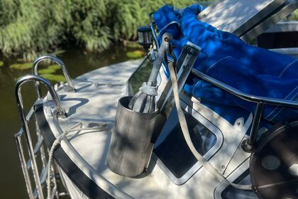 Saga 27 AC varen in Friesland