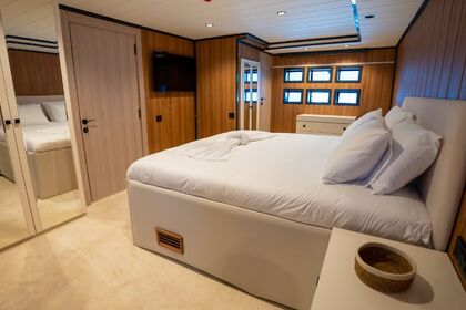 Alquiler de Yate a Motor Trawler de Lujo en Marmaris