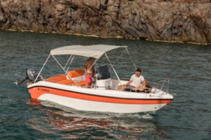 Discover Santorini: Private License-Free Boat Experience