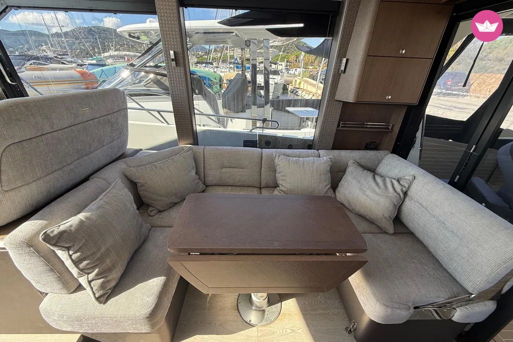 Yacht Galeon 400 Fly 880cv 4