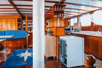 wonderful classic gulet for 16 guests