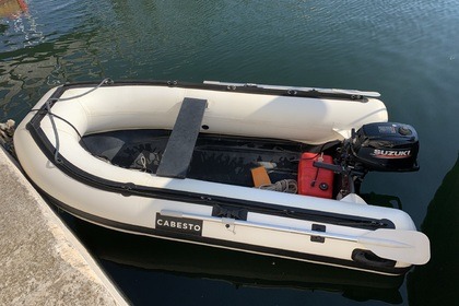 Miete Motorboot Cabesto Annexe 2m90 semi rigide Port Grimaud