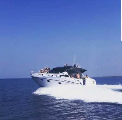 Noleggio Barca a motore Elan Power 30 Ht Zara