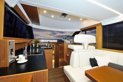 Czarter Jacht motorowy Bavaria Yachtbau Bavaria Virtess 420 Fly Marina Lav