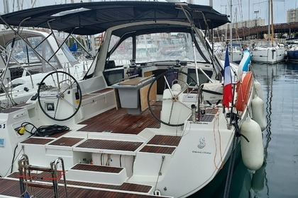 Hire Sailboat Beneteau OCEANIS 45 (3 CAB) Toulon