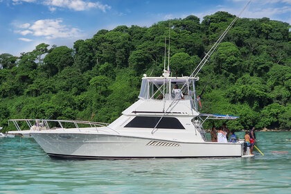 Full Day Taboga Island and Fishing Onboard a Private Yacht