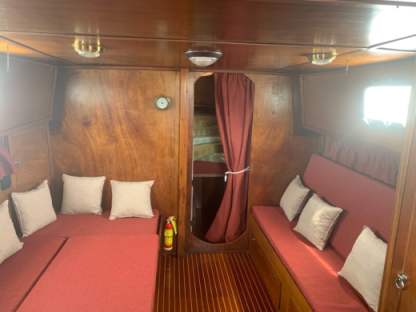 Charter Motorboat Ardeleigh Lamimated Motorsailer Catania