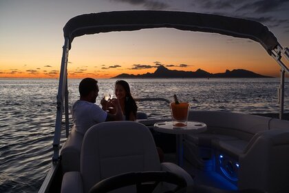 Rental Motorboat Pontoon Boat Bora Bora