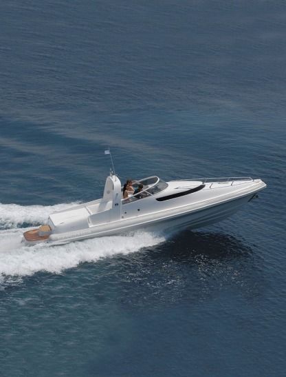 Charter RIB Motomarine Magna 35C Chalkidiki