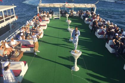 42m Spacious Superyacht for 400-500 people B5