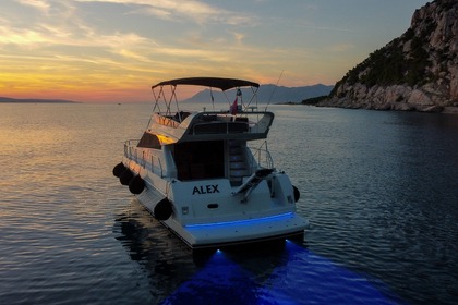 Charter Motorboat Raffaelli Levante 43 fly Makarska