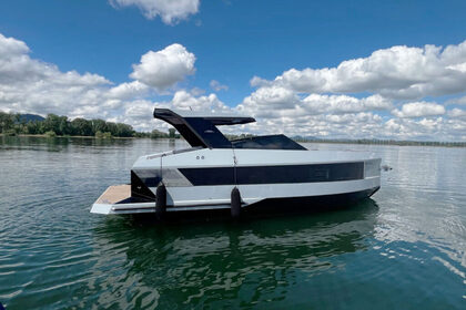 Hire Motorboat Futuro RX30 Berlin