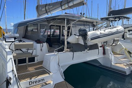 Rental Catamaran Nautitech Rochefort Nautitech 46 Open - 3 + 2 cab. Split